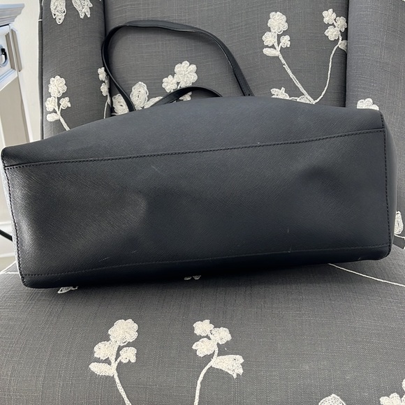 Tory Burch tote - Picture 3 of 11